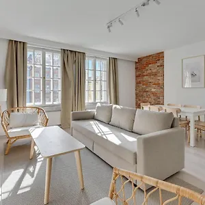 https://comfort-apartments-dugi-targ.gdanskhotel.org